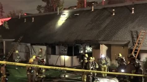 Apartment fire in West Covina kills adult and 2 children .